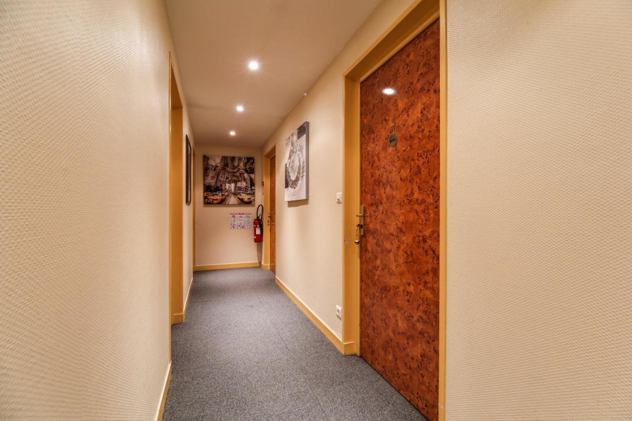Montdidier Hotel ภายนอก รูปภาพ